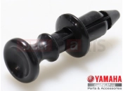 YAMAHA YZF-R1 YZF-R1 (5VYR) 2006 Műanyag patent - idom rögzítő